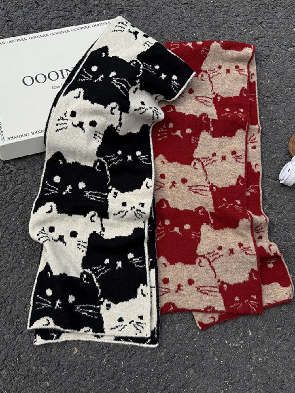 Cute Cat Pattern Knitted Long Scarf