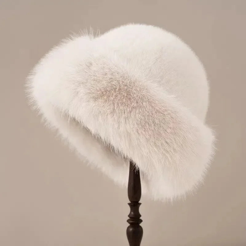 Soft Wool Rounded Fur Trim Hat