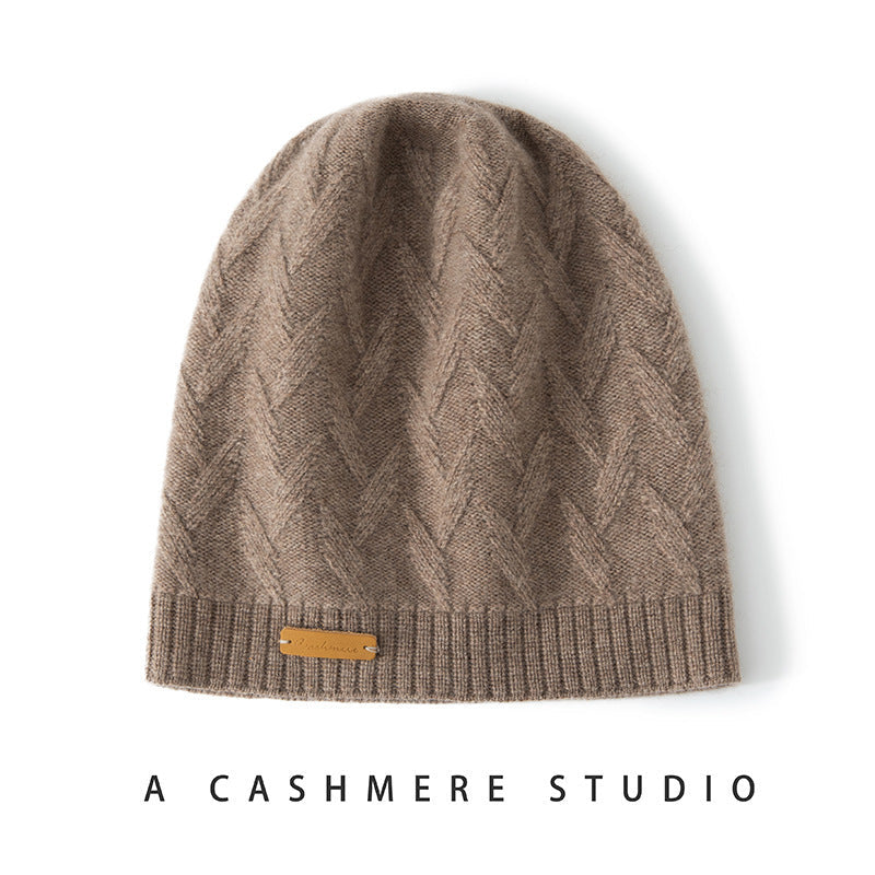 Soft Cashmere Beanie: Luxurious Winter Warmth