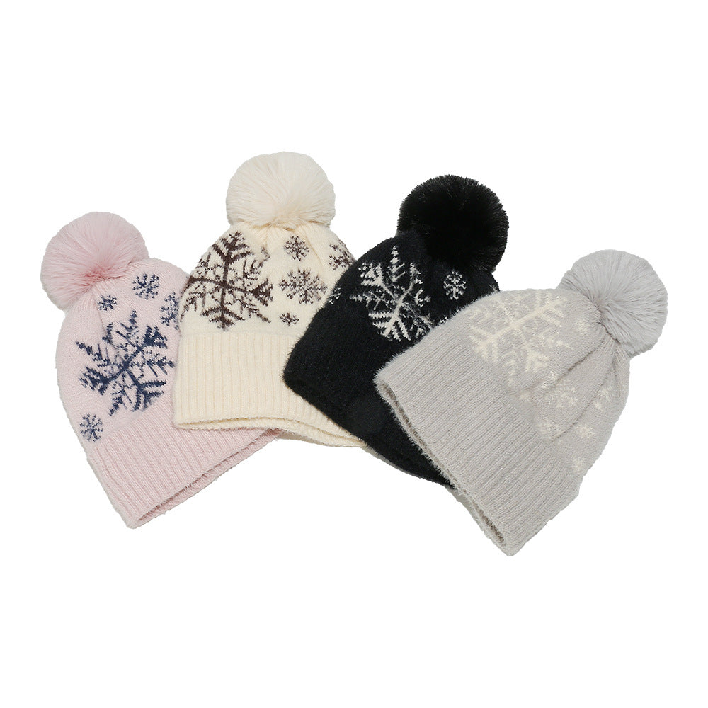 Cozy Snowflake Fleece-Lined Beanie for Women