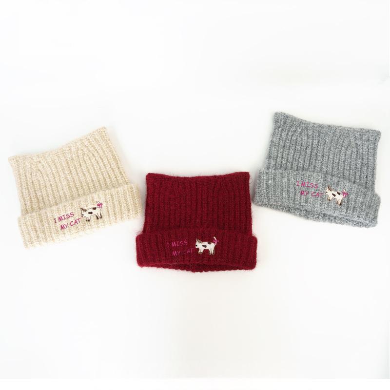Women's Embroidered Cat Knitted Beanie, Autumn Winter Ear-Warming Cute Woolen Cap