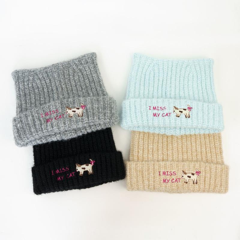 Women's Embroidered Cat Knitted Beanie, Autumn Winter Ear-Warming Cute Woolen Cap